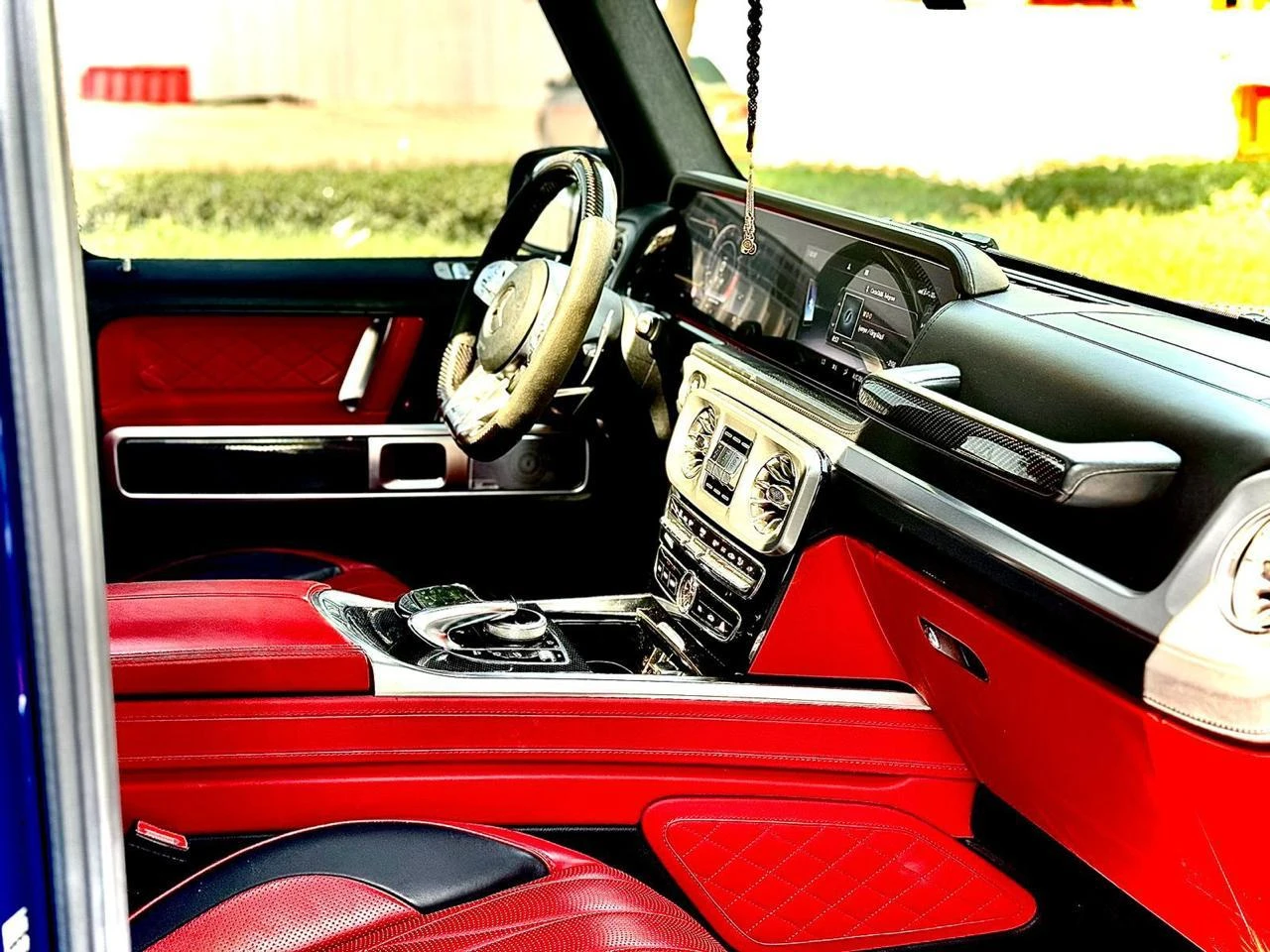 Mercedes-Benz G-Class 2022 - SUV thumbnail NaN